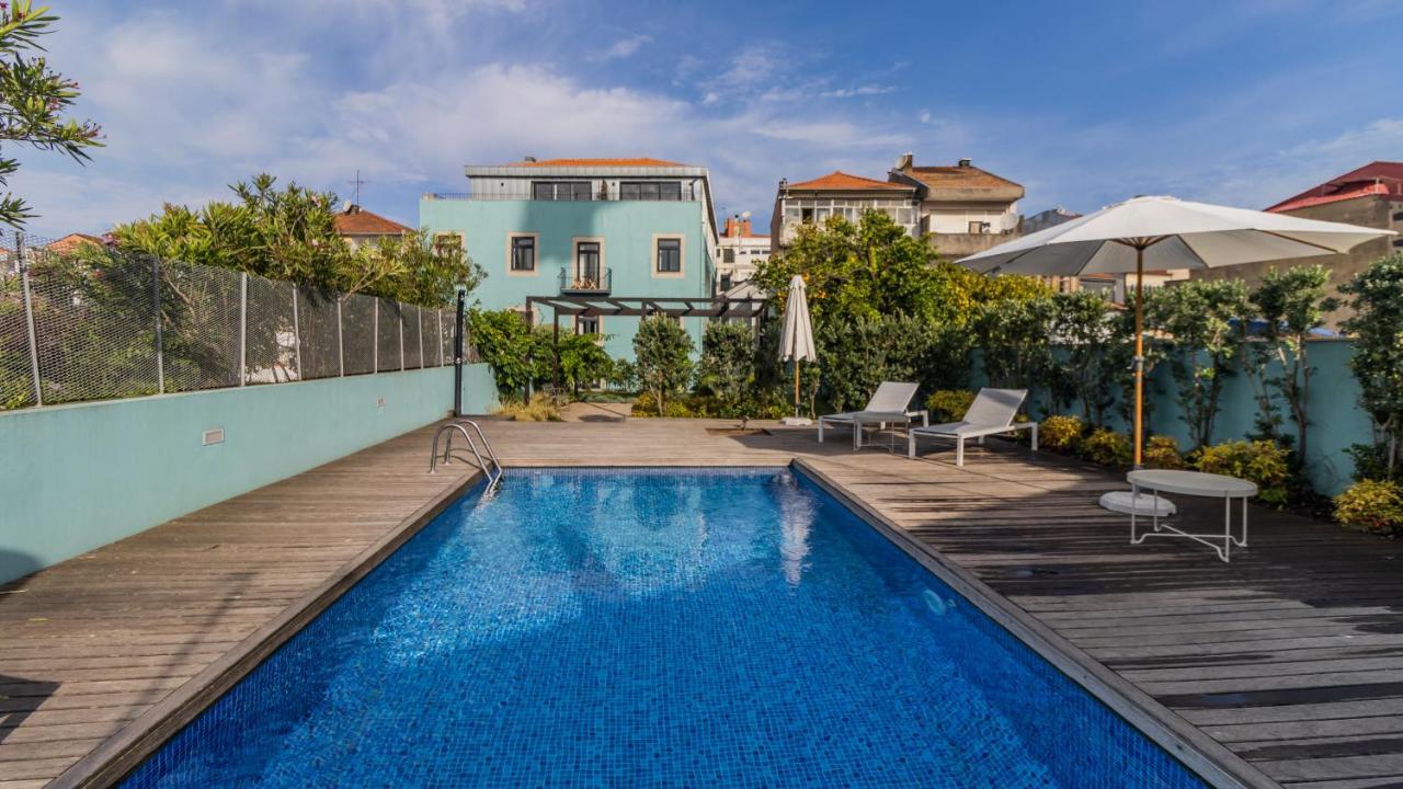 Lovelystay - Downtown Studio With Pool, Ac And Balcony Porto Exterior photo
